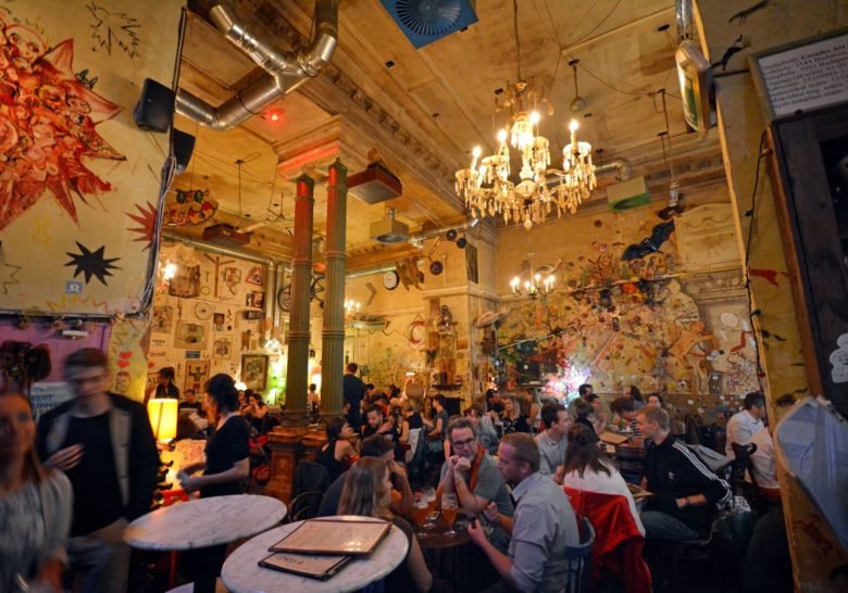Csendes Vintage Bar & Café Budapest