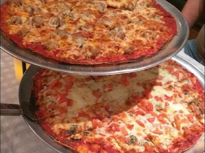 Pat's Pizza and Ristorante Chicago