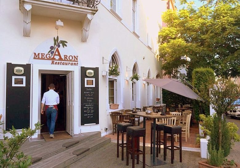 Megaron – Homely & cozy Greek restaurant