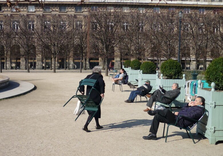 Reclining Chairs Paris