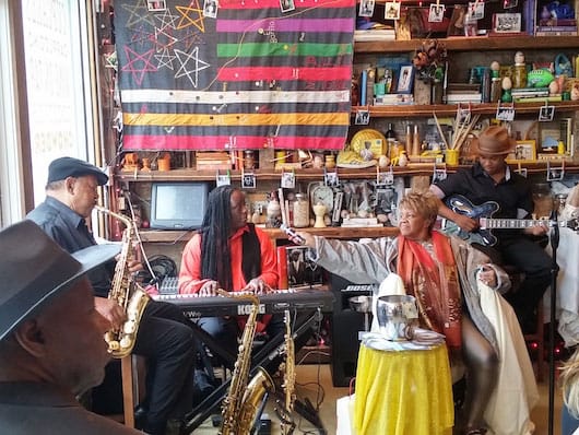 Red Rooster Sunday Brunch with live Harlem soul music