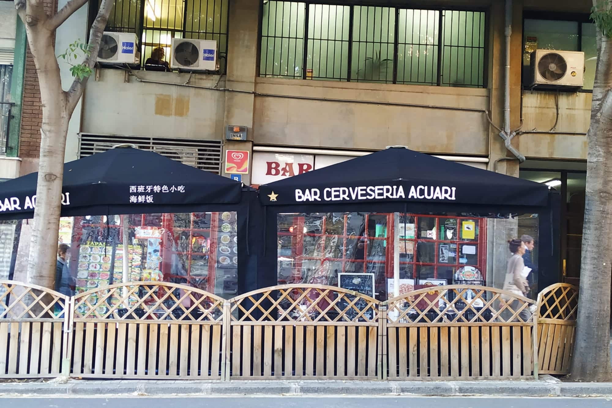 Acuari, Bar – Cerveceria Barcelona