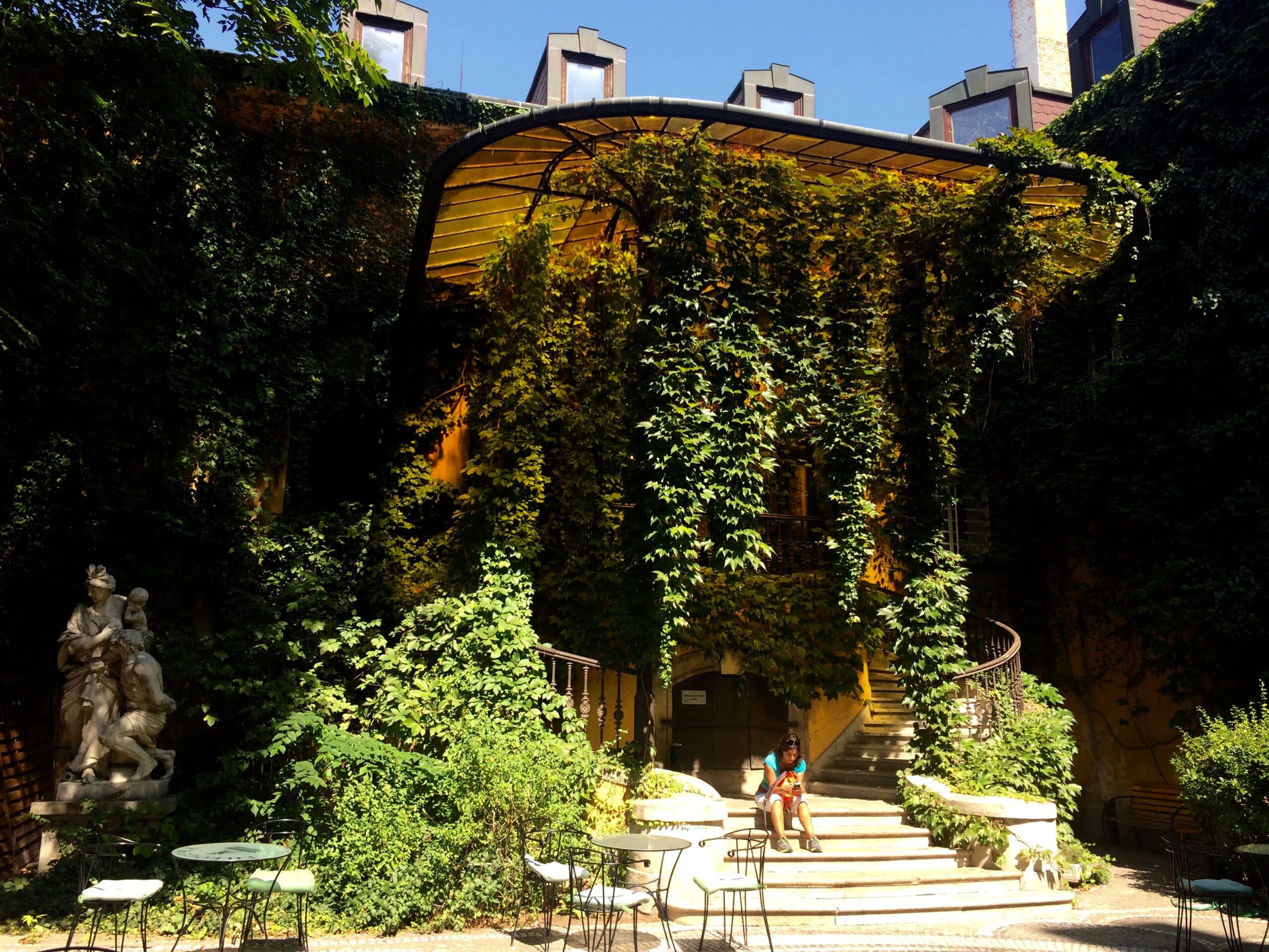 https://www.spottedbylocals.com/wp-content/uploads/2024/06/epiteszpince-budapest-by-claudia-leporatti-scaled.jpg