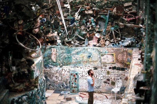 Philadelphia's magic garden (by Joao Kedal)