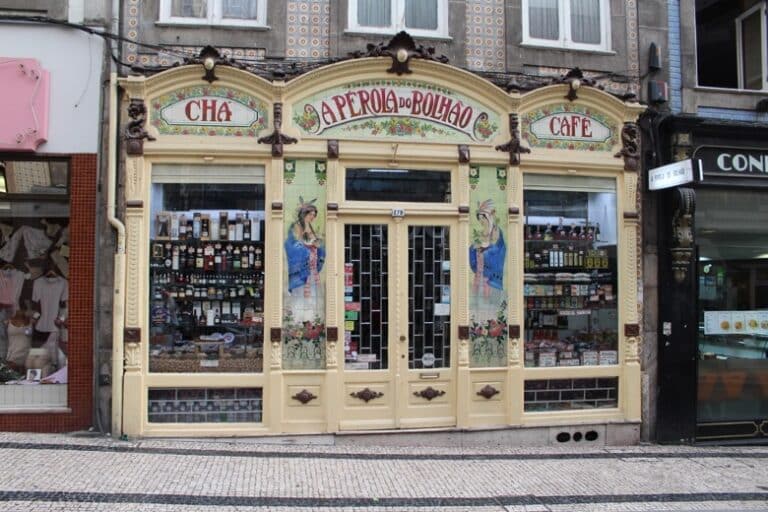 Taylor's Port Wine Cellar Porto A port with a view