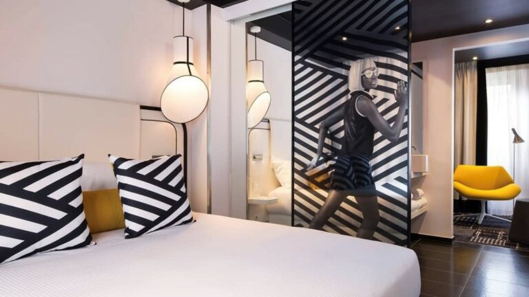 Hotel Ekta Paris
