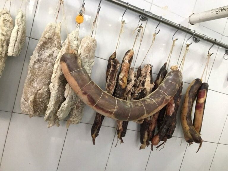 Qoratosh Meat Market Tashkent