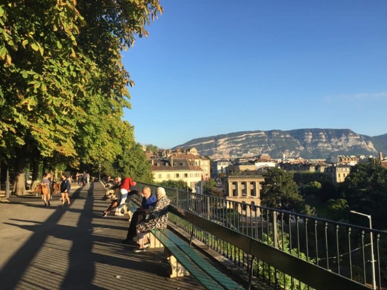 World's Longest Bench Geneva