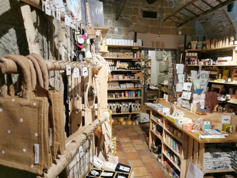 Zweiblatt Concept Store Bern