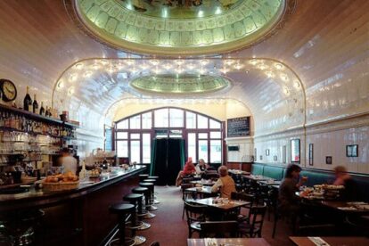 Café Paris - by www.hamburg.de
