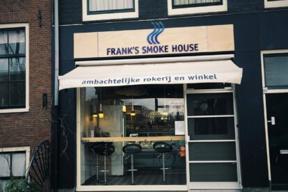 Frank's Smoke House - by Gerben van der Zwaard