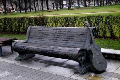 Vytautas Kernagis monument (by Kamilė Naraitė)