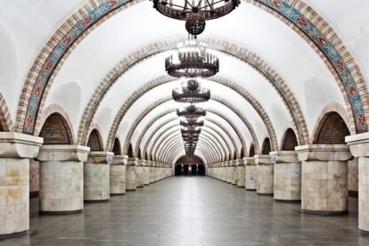 Zoloty Vorota Metro Station (by Oleg Tockij)