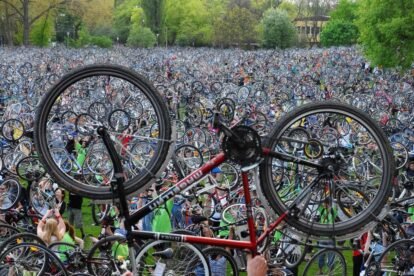 Budapest's biannual Critical Mass meetings gather up to 80,000 bikers